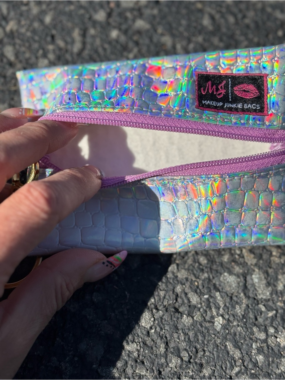 Makeup Junkie Iridescent Croc-Texture Coin Pouch with Pink Zipper - Picture 4 of 4
